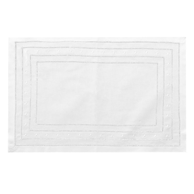 Haus Doily Hemstitch Rectangular 13'' x 19''.