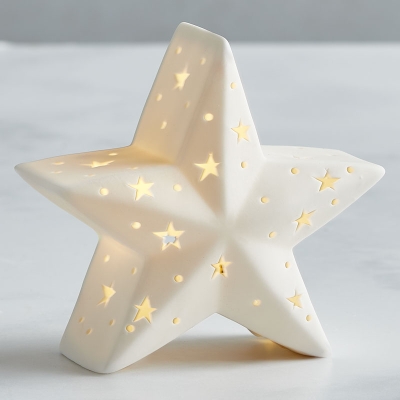 Adorno Estrella Blanco 6.7" x 2.8" x 5.5".