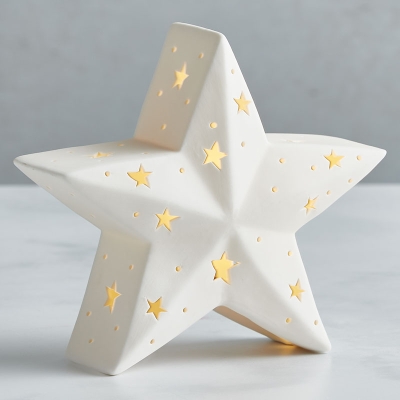 Adorno Estrella Blanco 8.3" x 3.5" x 7.5".